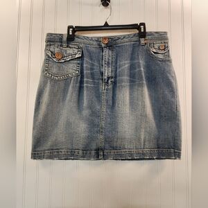 Vintage 1990s LA Blues Women Distress Blue Mini Jean Size 18W Copper Button Y2K